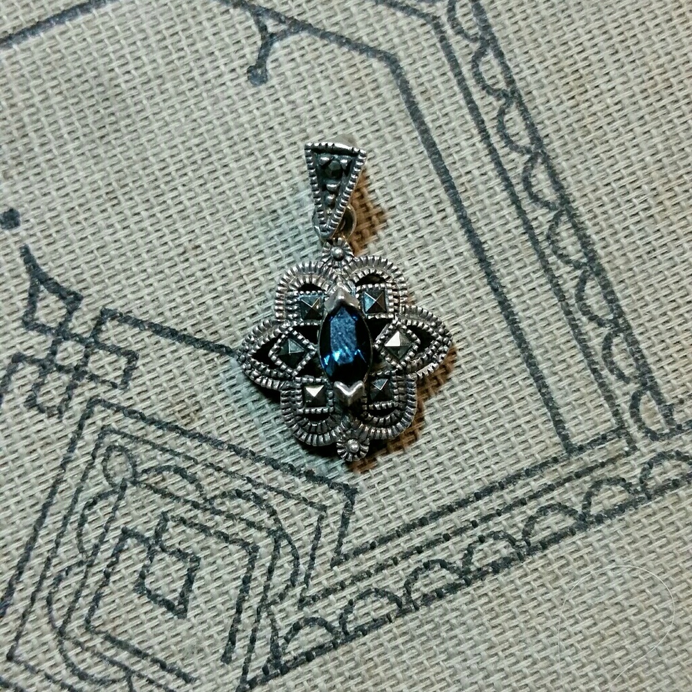 Vintage Marsala Pendant